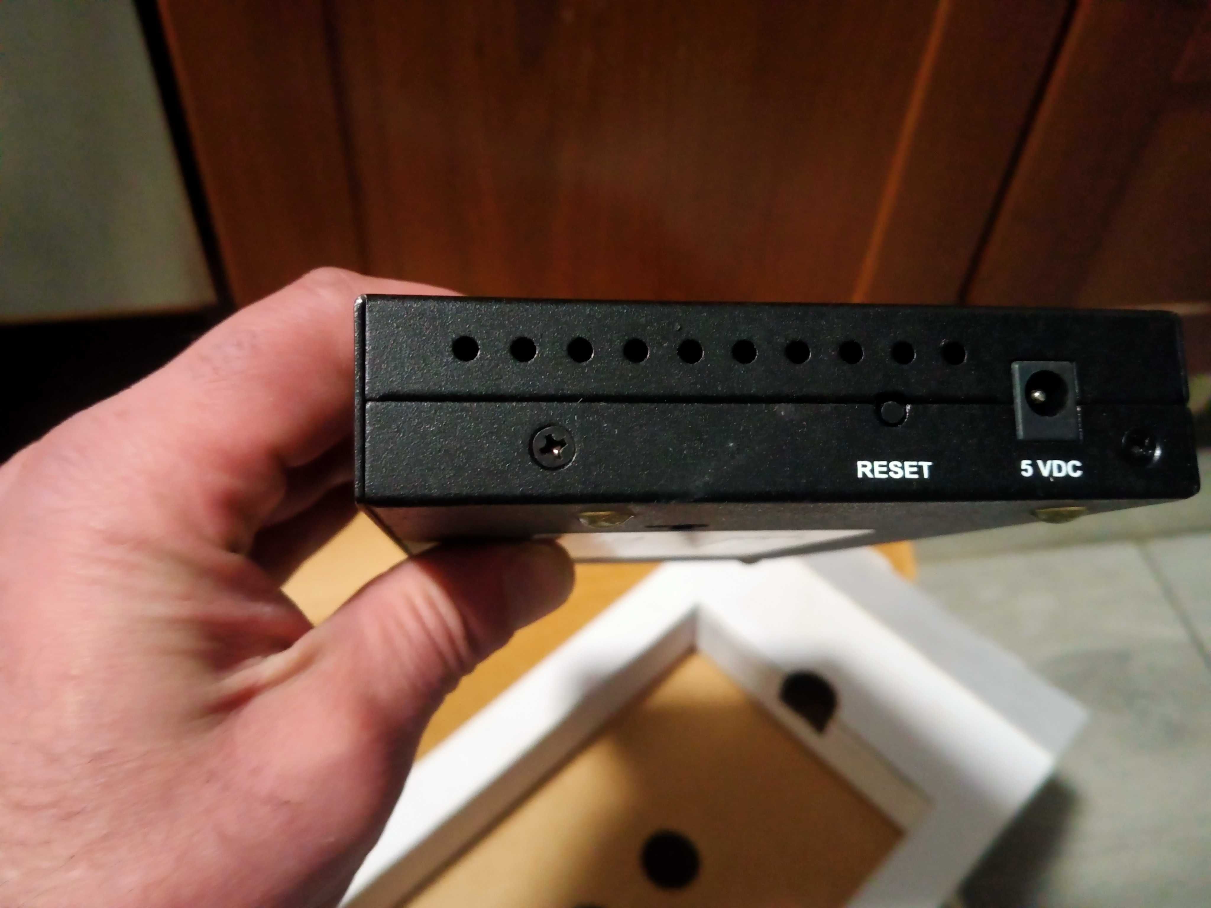 Router U.S.ROBOTICS 8000-02