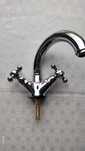 Bateria umywalkowa , stylowa , retro,