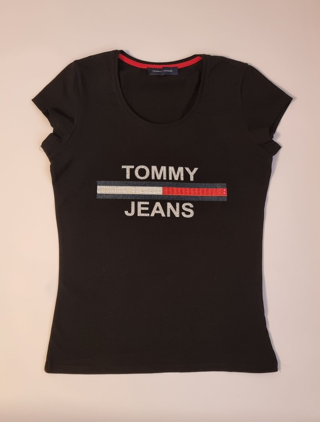 T-shirt podkoszulek czarny ze świecącym nadrukiem damski rozmiar S/M