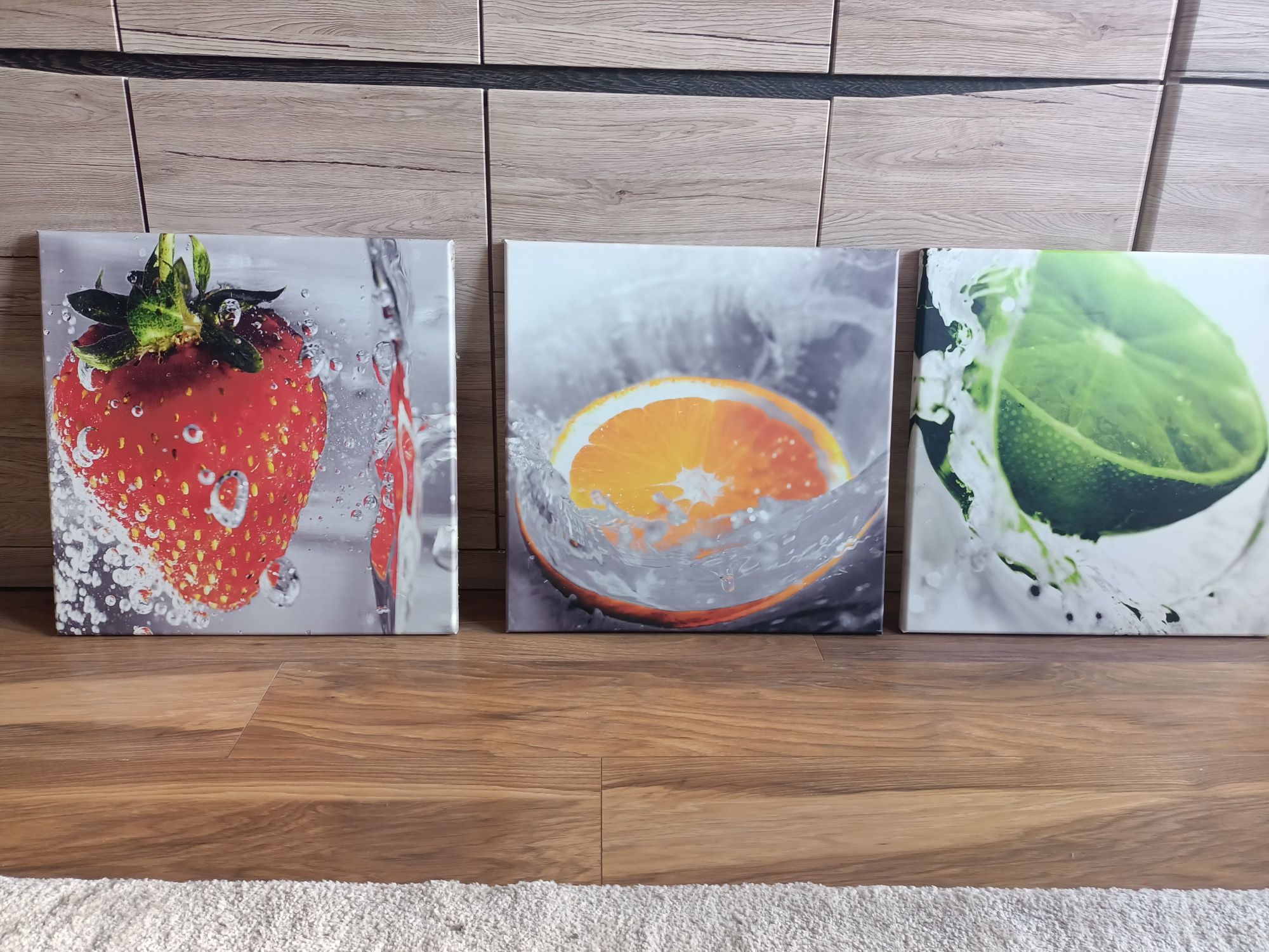 Trzy obrazy kuchenne 50x50