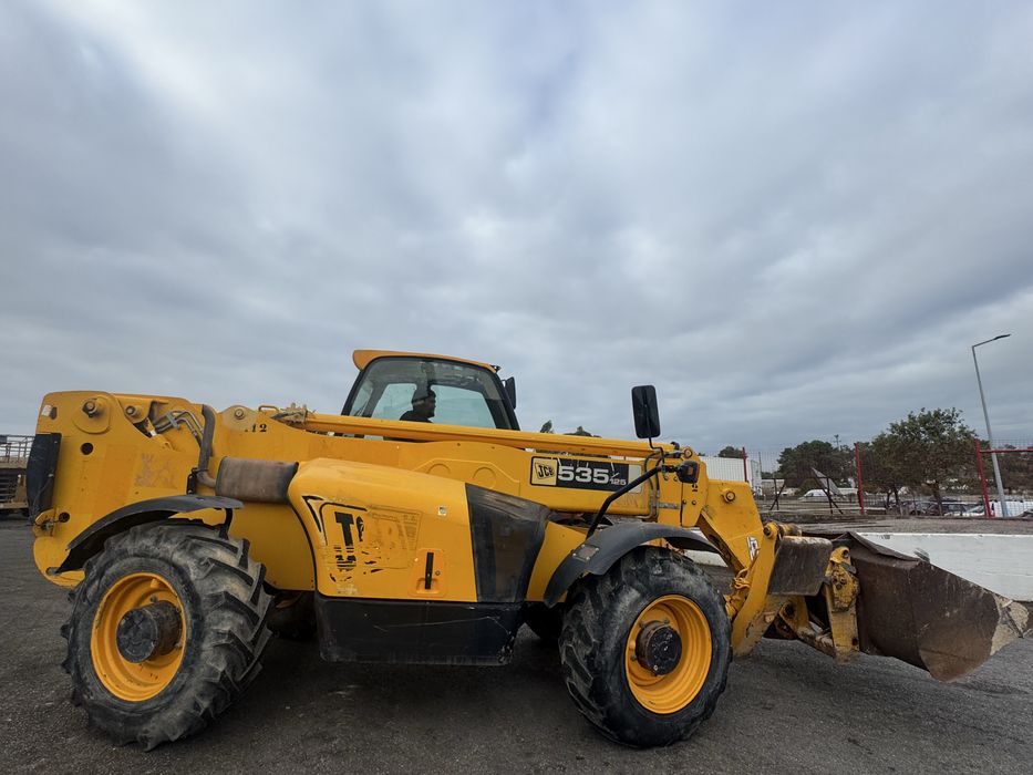 Empilhador Multifuncoes JCB 535-125 usado