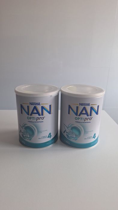 Duas latas de leite em pó NAN 4 Opti pro