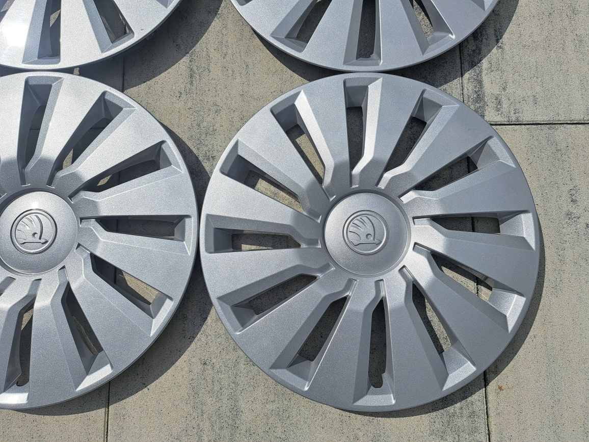 Kołpaki kołpak Oryginalny SKODA SCALA 16"