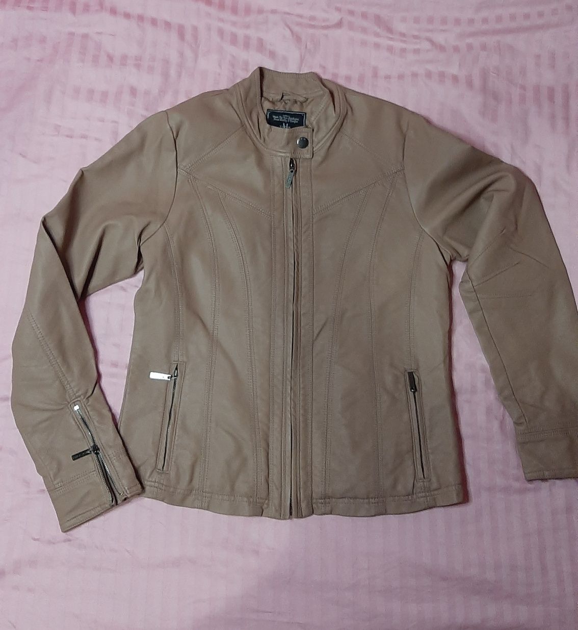 Куртка еко-шкіра розмір М, колір Капучіно