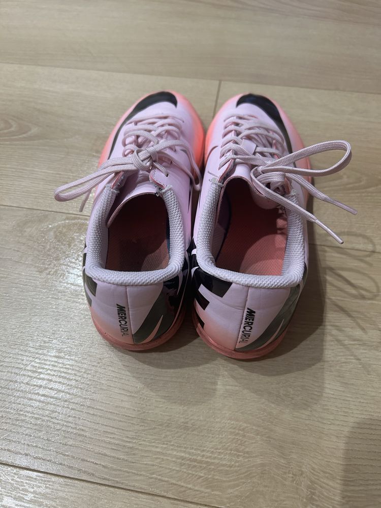 Buty halówki Nike Mercurial 38