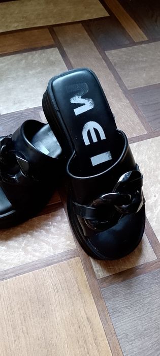 Жіноче взуття,осіннє взуття, літнє взуття.