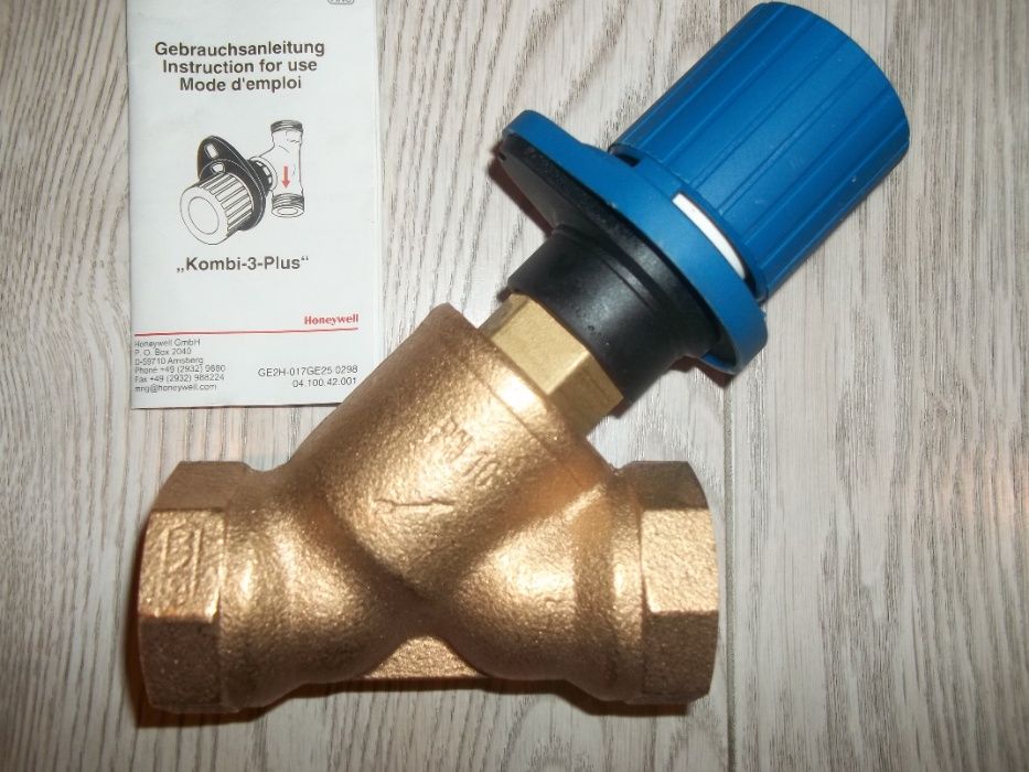 Zawór równoważący Kombi-3-Plus1 1/4 V5010Y DN 32 GW Honeywell niebiesk