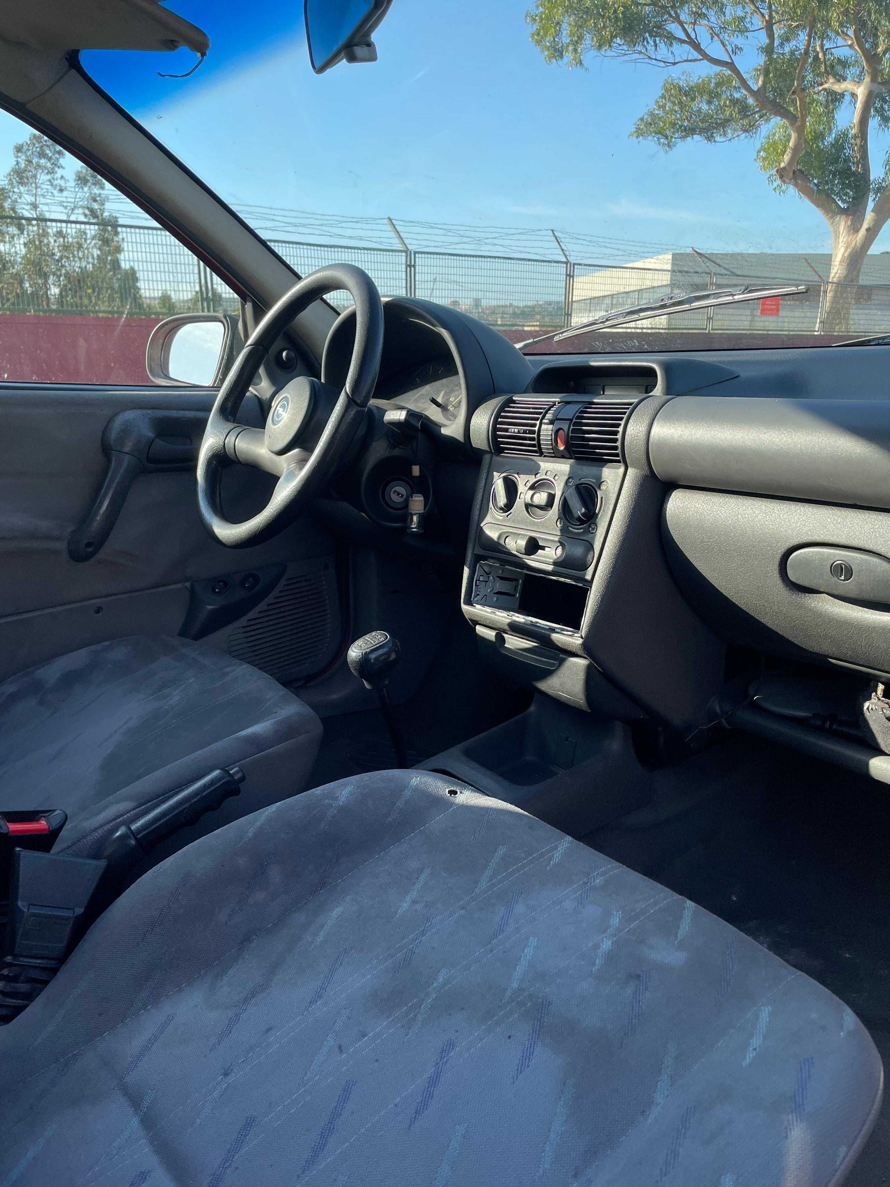 vende-se OPEL CORSA-B