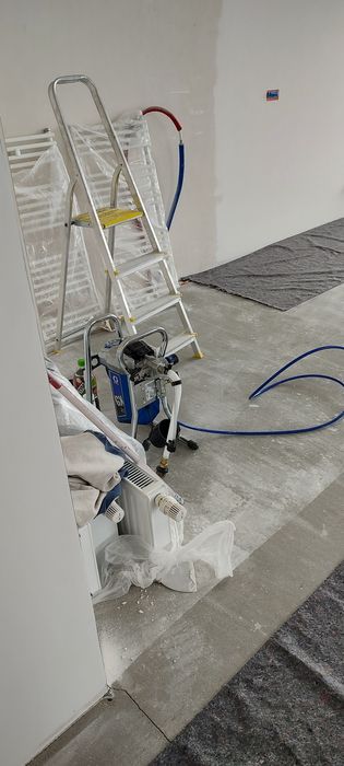 Malowanie natryskowe gładzie szpachlowanie