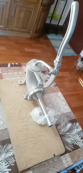 Máquina encher chouriça