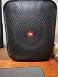 Coluna JBL com microfone