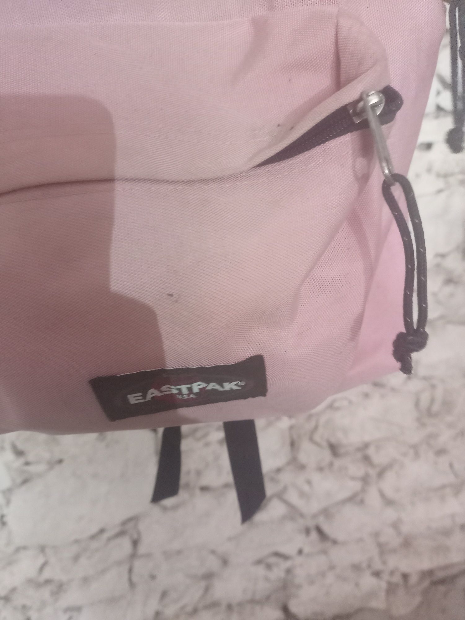 Mochila Eastpak cor rosa