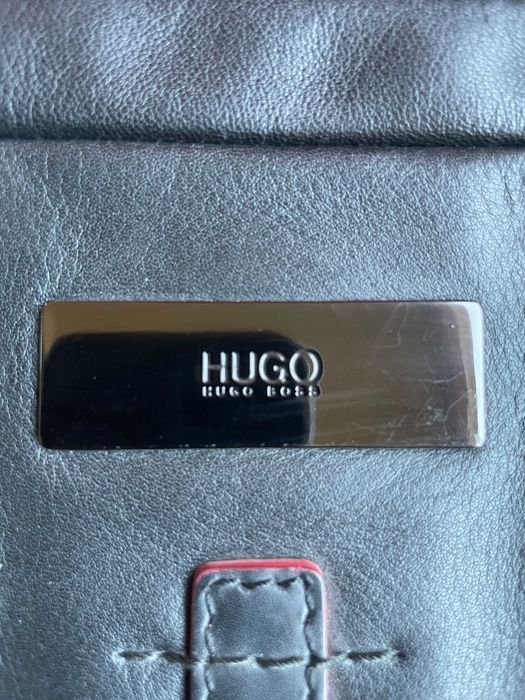 Mala de PELE HUGO BOSS - Porta Documentos c/ dupla alsa de mão + ombro