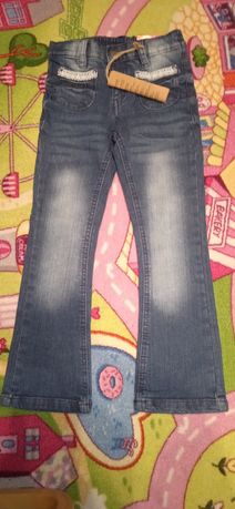 Nowe spodnie jeansowe dla dziewczynki r.110