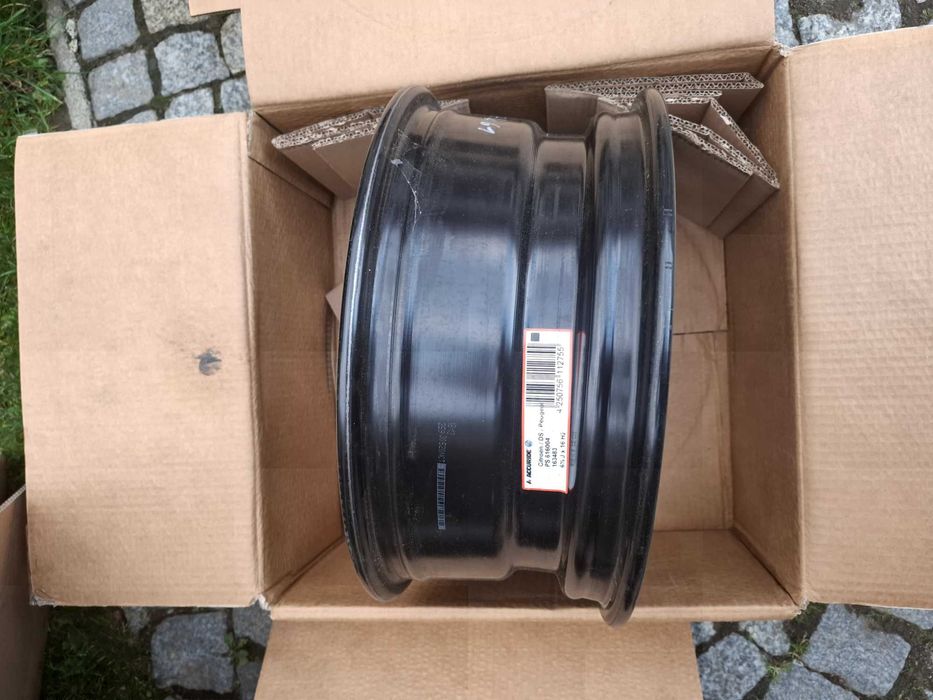 Falgi stalowe z samochodu testowego 5x108 6 1/2 J x 16  zimówki