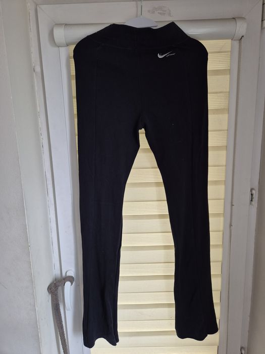 Spodnie dzwony Nike S