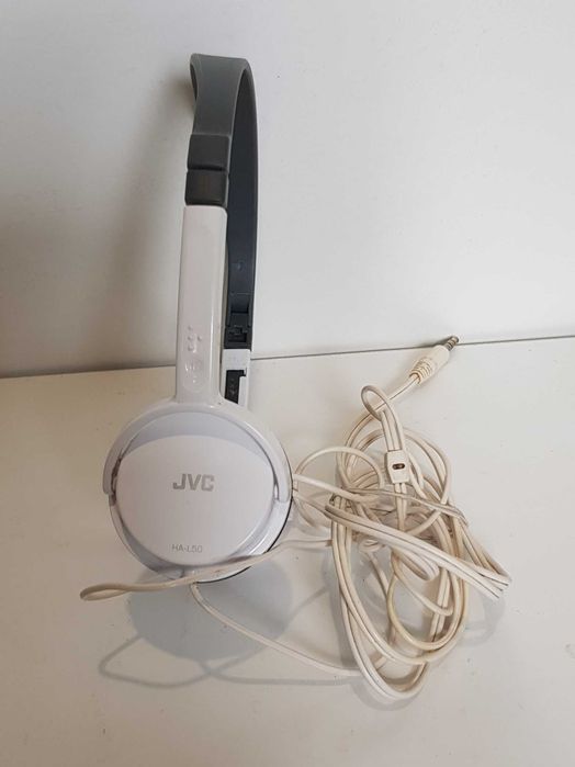 Słuchawki JVC przewodowe, długi  kabel.