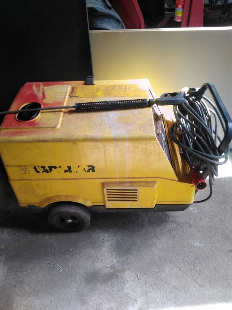 Myjka ciśnieniowa Karcher hds 610
