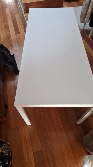 Mesa Ikea VIHALS branca