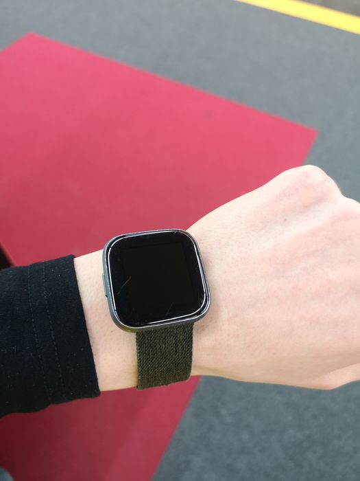 Fitbit versa 2, smartwatch zegarek apple watch