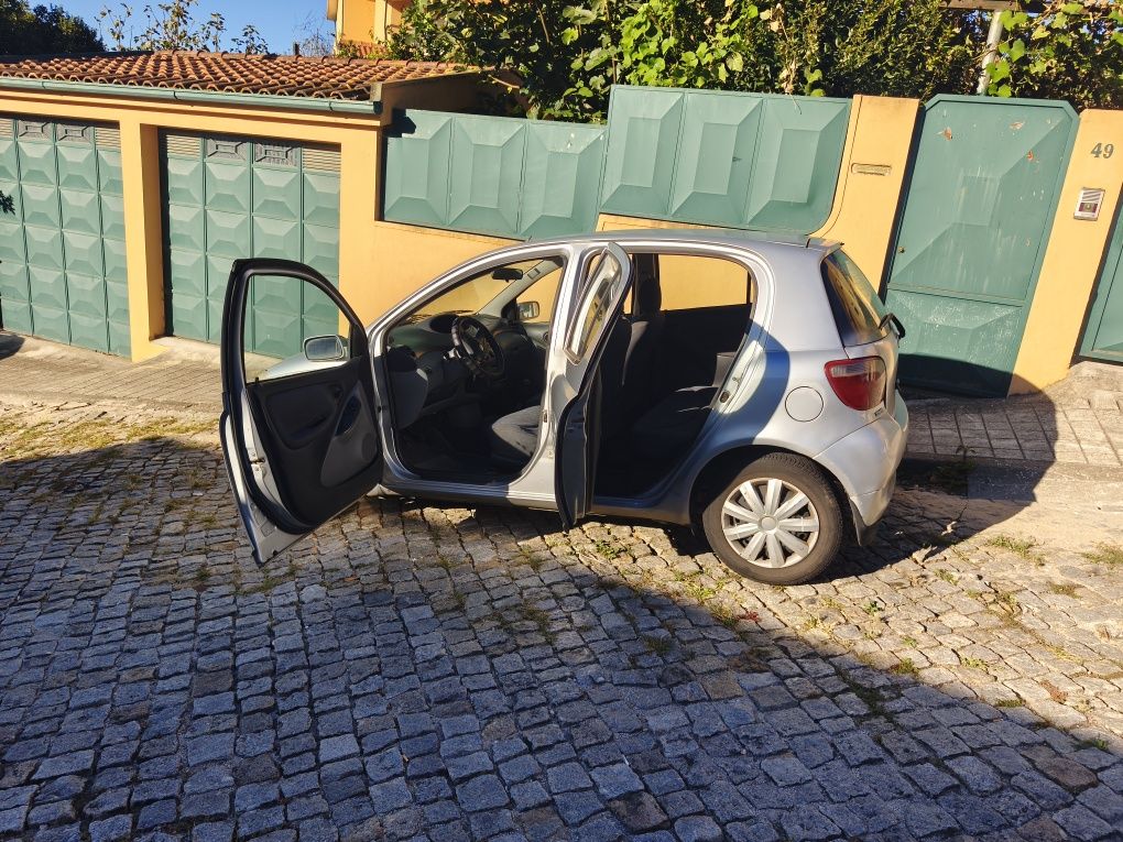 Toyota Yaris vvt-i