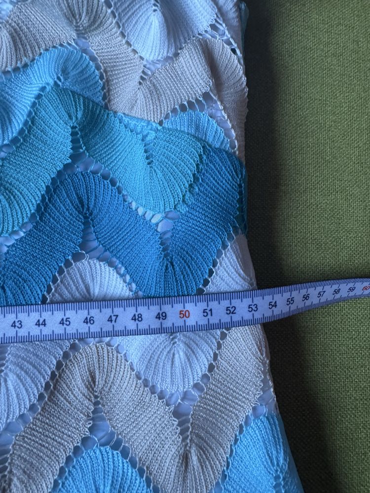 Letnia pastelowa sukienka plus size
