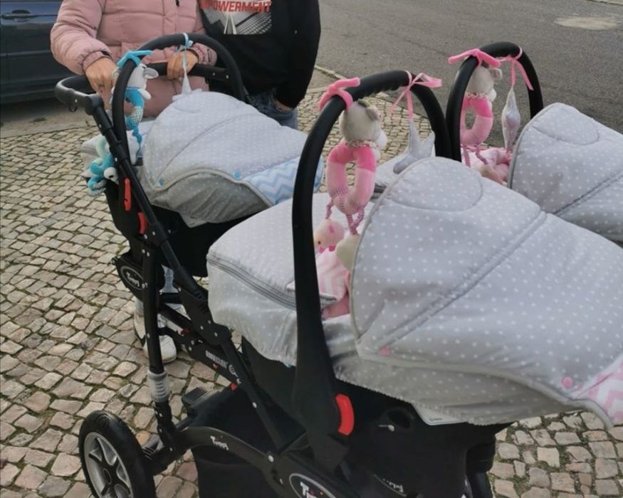 Carrinhos de trigemeos NOVOS
