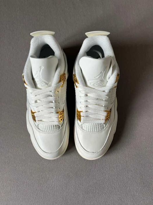 Buty-Trampk- Jordan 4 Retro Metallic Gold R.41