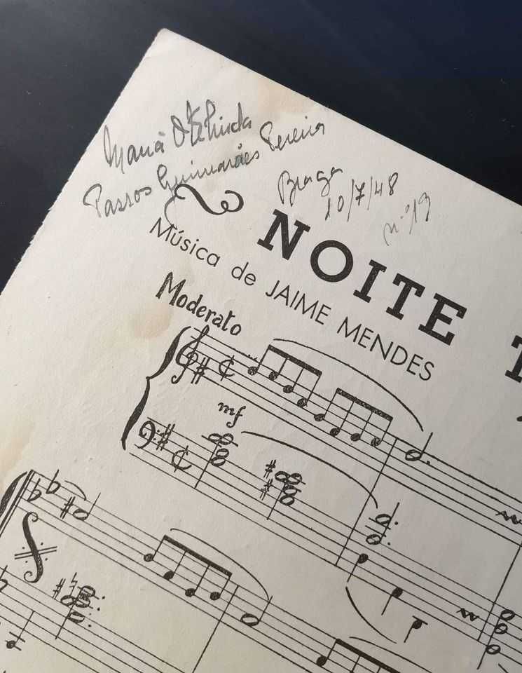 Pauta de música antiga dos anos 40 - A menina da Rádio