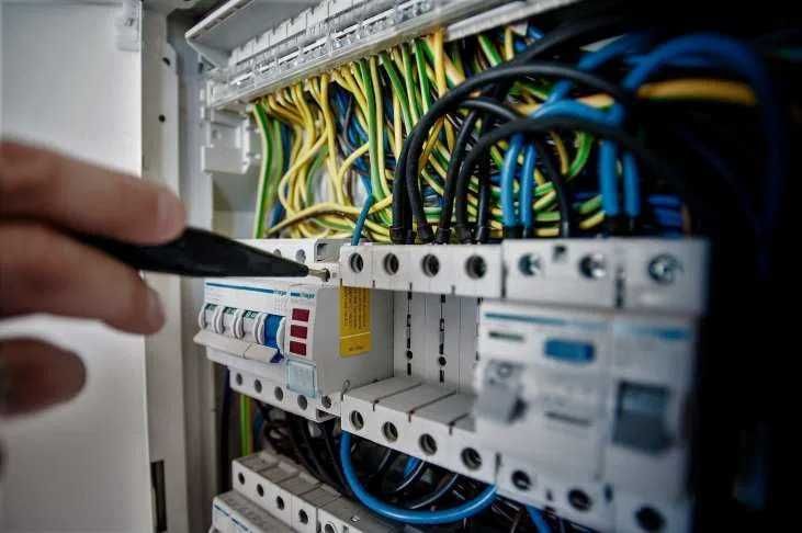Elektryk,instalacje elektryczne,Radzymin,Wołomin,Marki,Warszawa