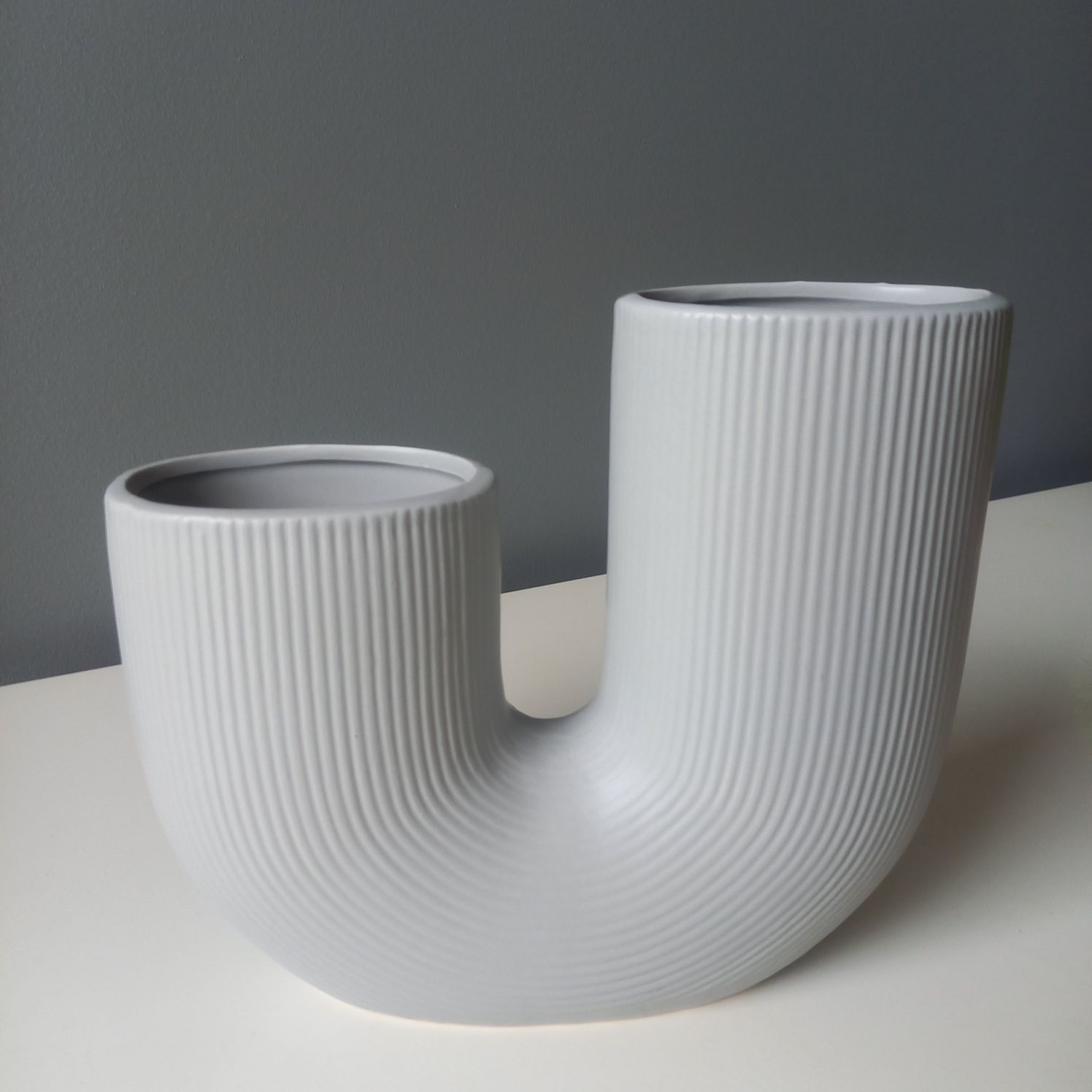 Wazon szary ceramiczny nowoczesny duży