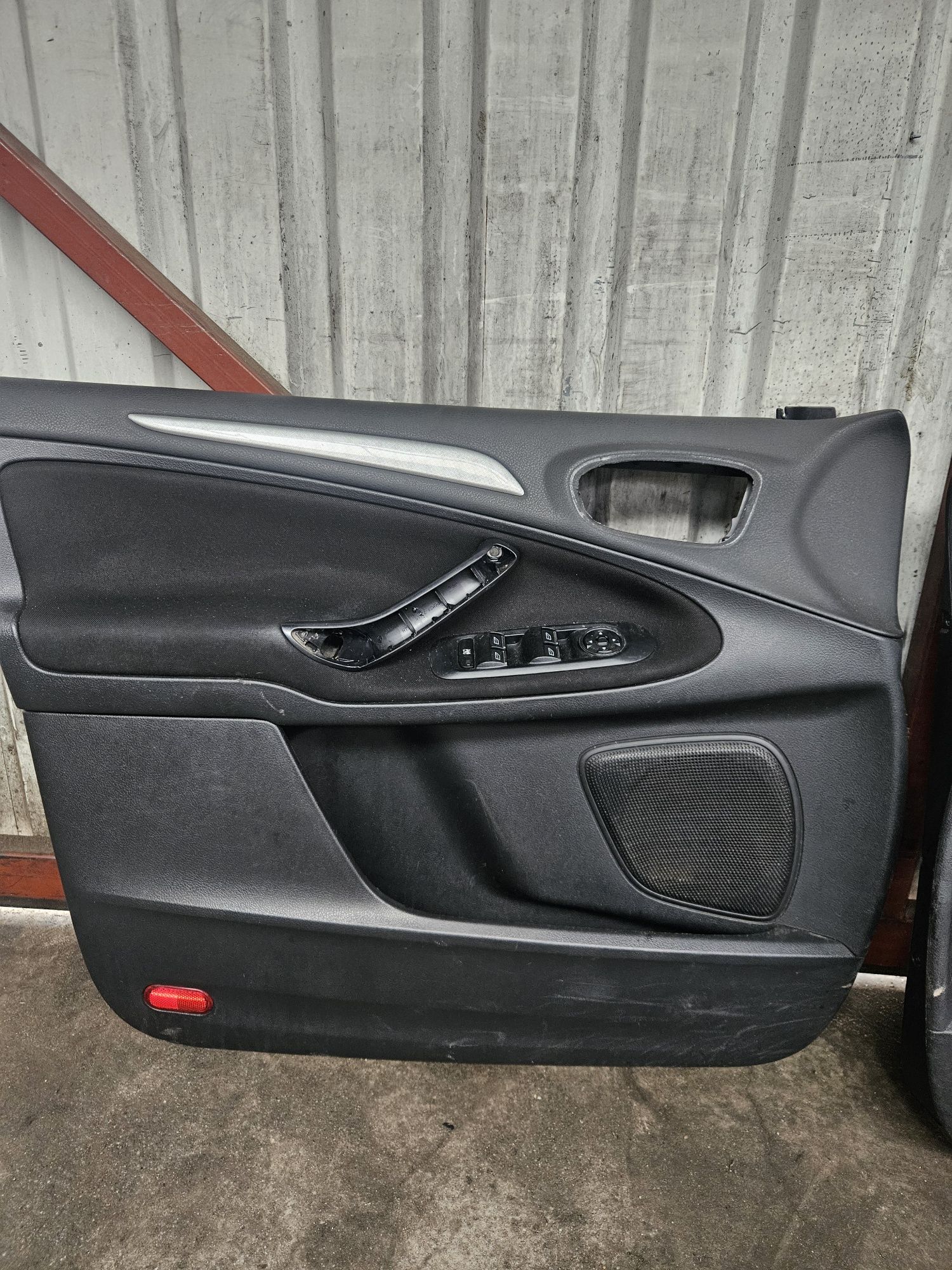 Boczki drzwi przód Ford S-Max Mk1 lift