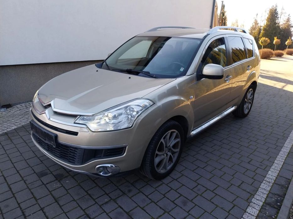 Citroën C-Crosser 2.2 4x4 **xenon** 7 osobowy **