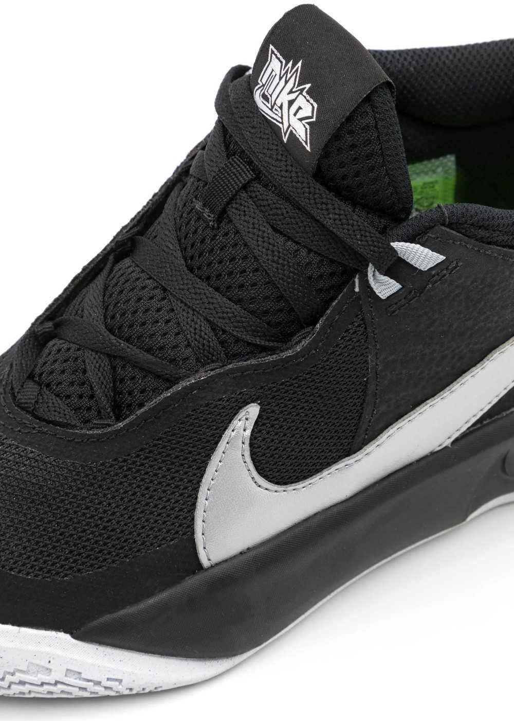Buty młodzieżowe Nike Team Hustle D 10: różne rozmiary