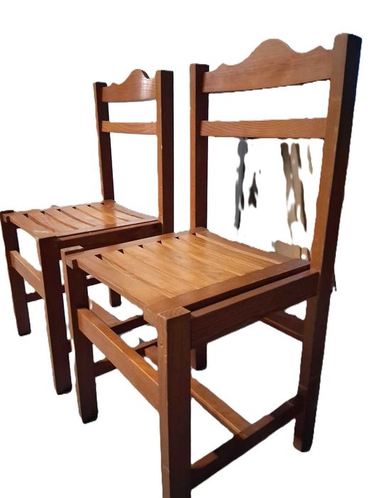 Cadeiras em madeira maciça - leve