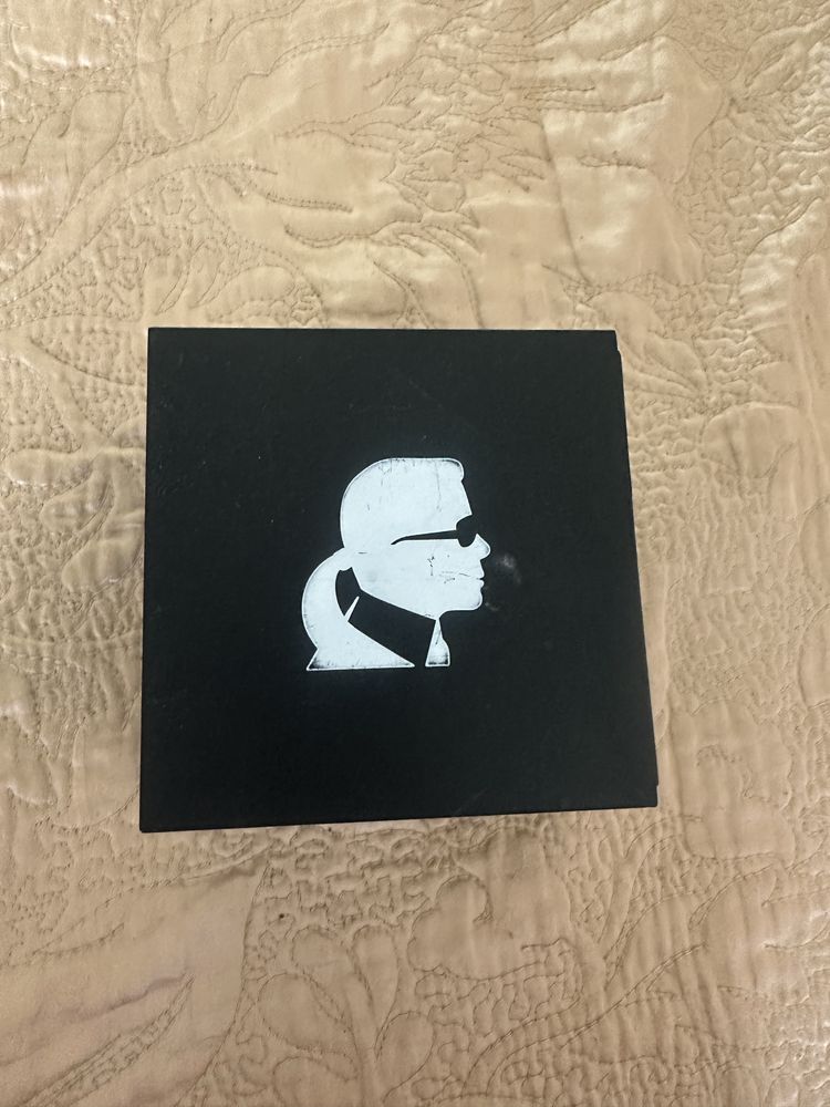 Продам часа , Karl Lagerfeld,в отличном состоянии