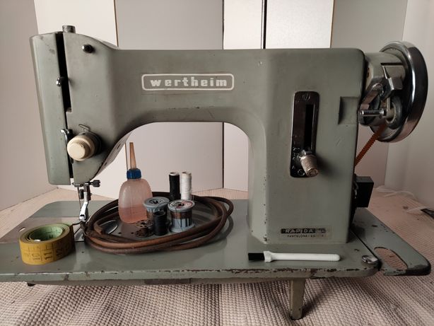 Máquina costura Wertheim