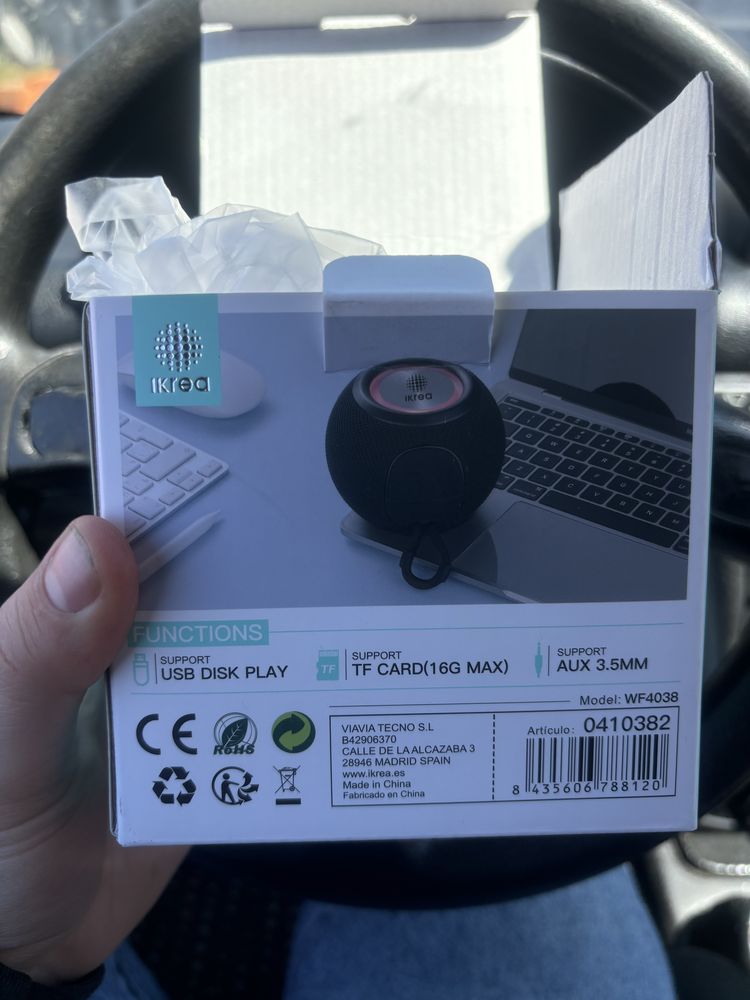 Coluna portatil bluetooth nova