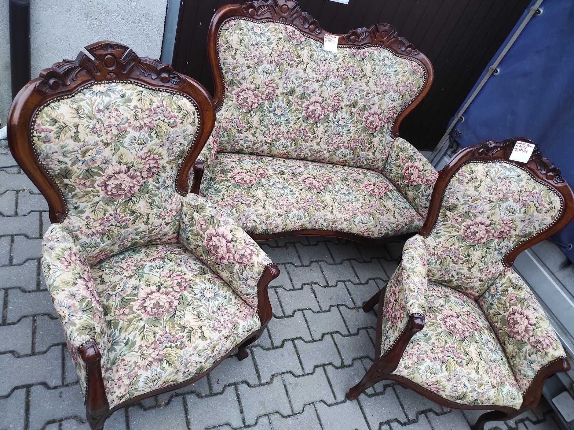 Piękny komplet wypoczynkowy w stylu LUDWIKOWSKIM 2+1+1 chippendale