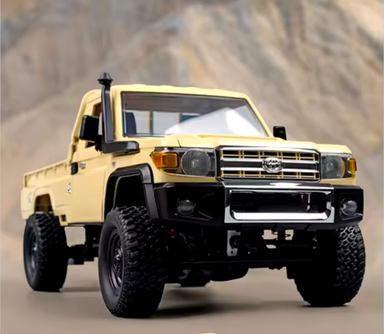 Машинка на радіокеруванні MN82 / MN82 Pro / Toyota Land Cruiser LC79