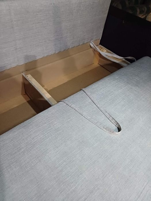 Продам диван еврокнижку .