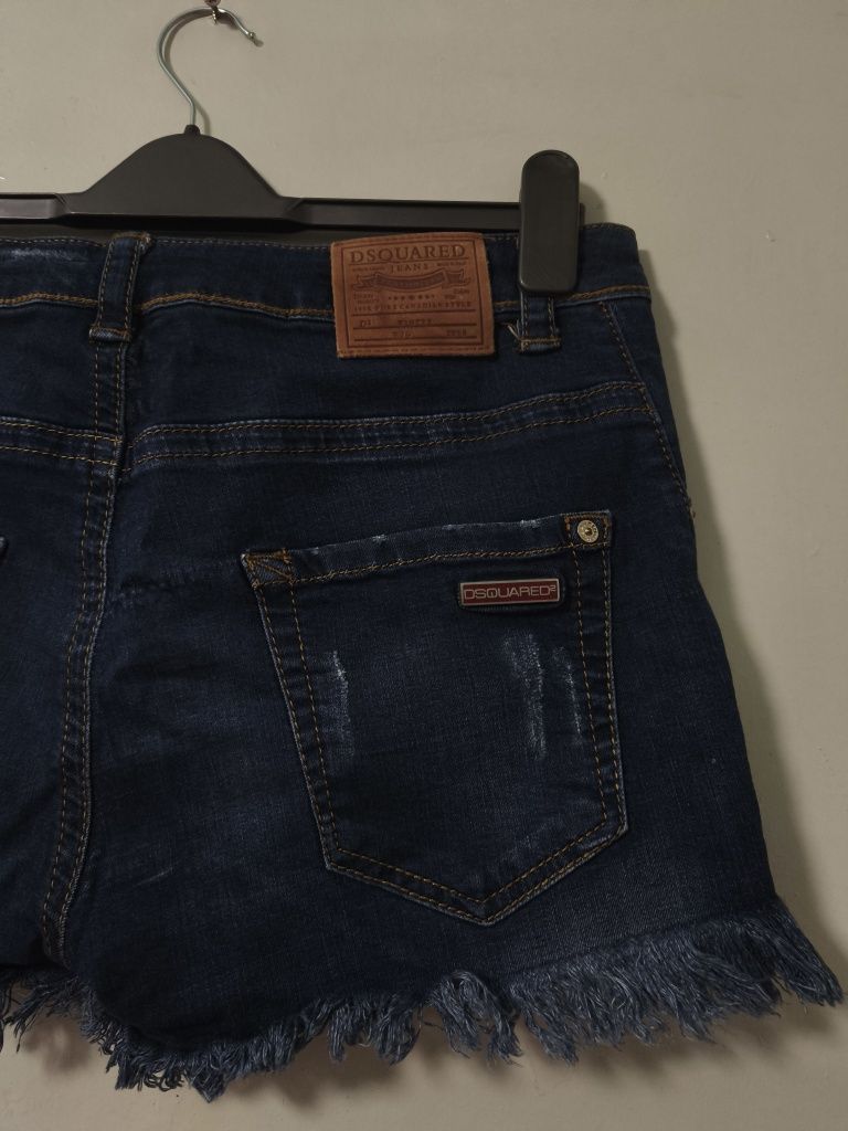Джинсовые шорты Dsquared p 28