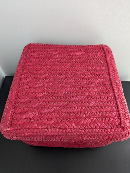 Nowy pojemnik dekoracyjny czerwony BRW