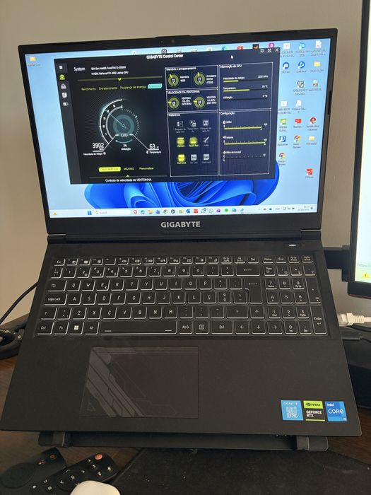 Gigabyte G5 KF (12500H - RTX 4060) como novo