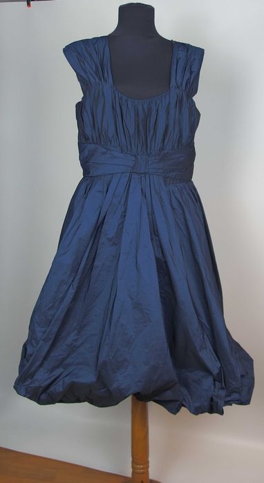 Wieczorowa sukienka Phase Eight. r.42. Trzy sztuki