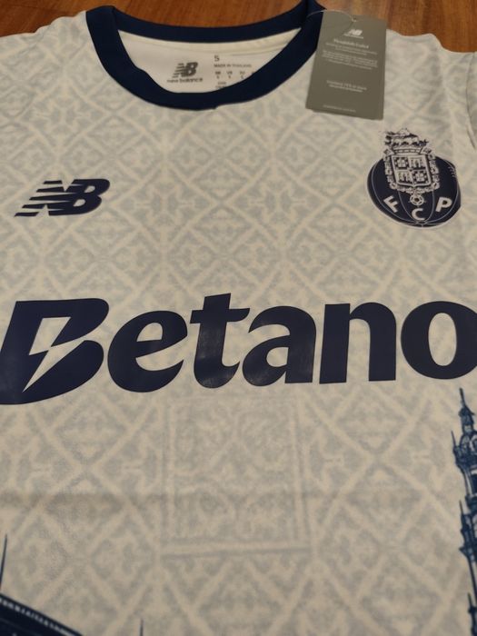 Camisola FC Porto inspiração na Ribeira