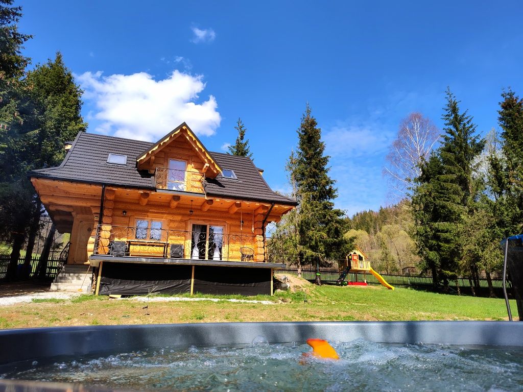 Dom w górach domki domek drewniany wakacje sauna balia Beskidy
