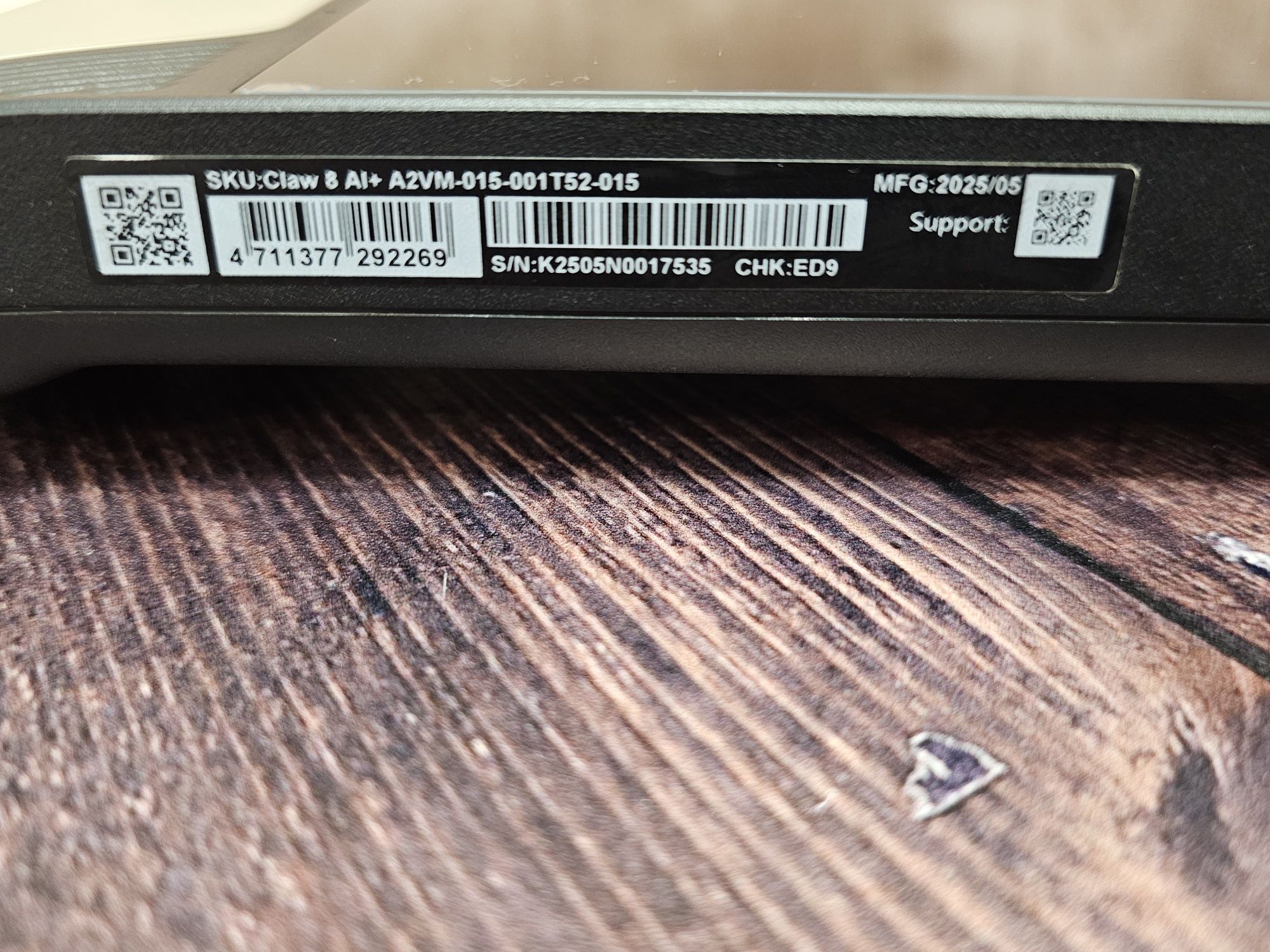 Ігрова консоль MSI Claw 8 AI+ (Core Ultra 7 258V) мегакомплект