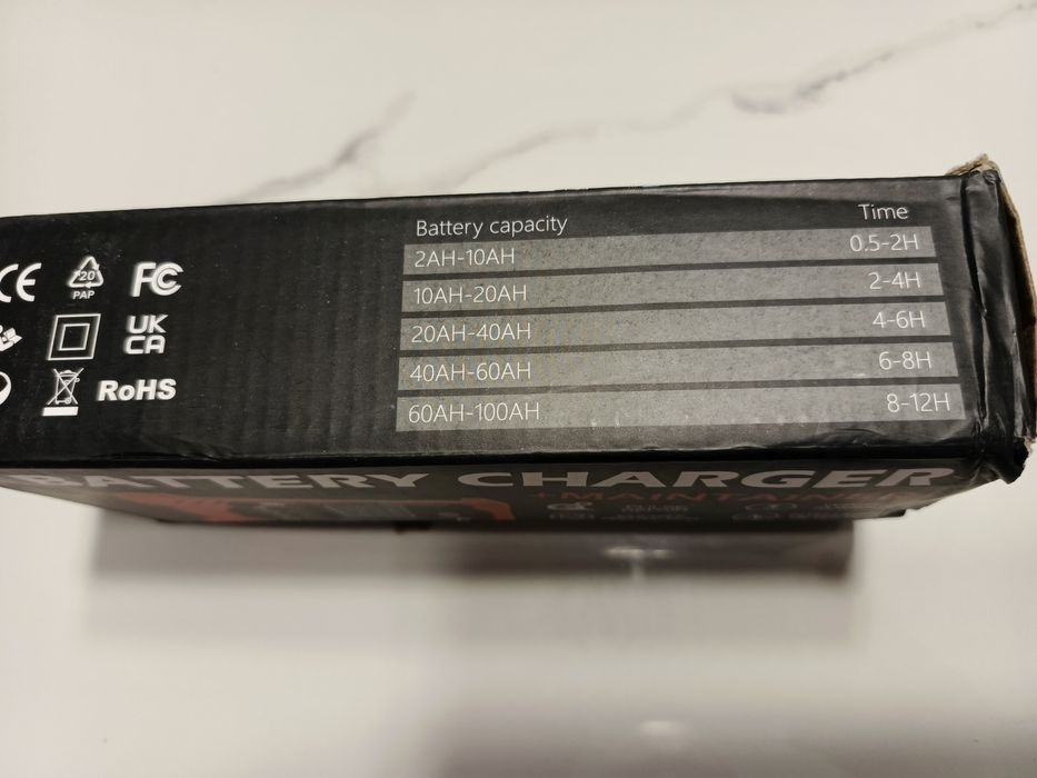 Зарядний пристрій для автомобільних акумуляторів АКБ