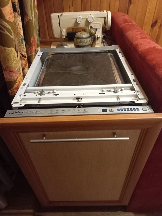 Посудомийна машина Kaiser S 45170 XL на запчастини